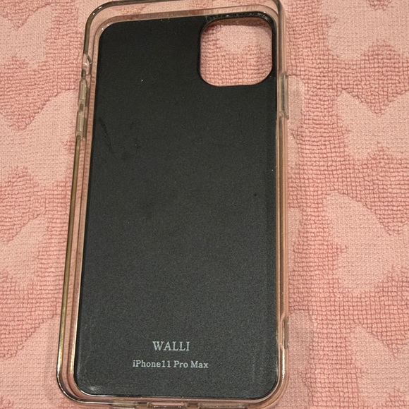 Elegant Tan Leather Phone Case with Stand - Picture 3 of 4
